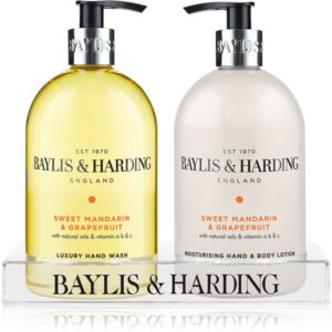 Baylis & Harding Sweet Mandarin & Grapefruit set pentru un ten hidratat-ro
