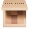 Bobbi Brown Nude Finish Illuminating Powder pudră compactă iluminatoare culoare BUFF 6
