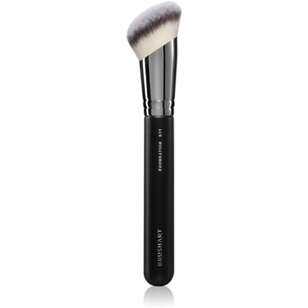 BrushArt Professional B11 Angled foundation brush pensula pentru machiaj B11 1 buc-ro