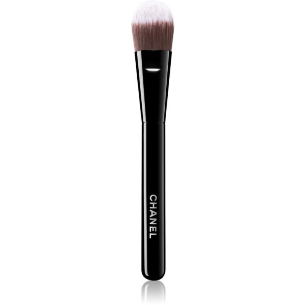 Chanel Les Pinceaux Foundation Brush N°100 pensula pentru aplicarea produselor cu consistenta lichida sau cremoasa 1 buc-ro