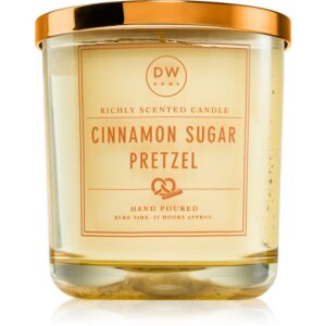 DW Home Signature Cinnamon Sugar Pretzel lumânare parfumată 269 g-Țena