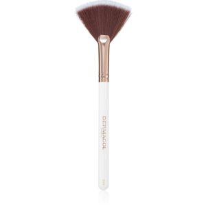 Dermacol Accessories Master Brush by PetraLovelyHair iluminator pensulă corectoare D59 Rose Gold 1 buc-ro