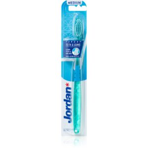 Jordan Target Teeth & Gums Medium perie de dinti 1 buc-ro